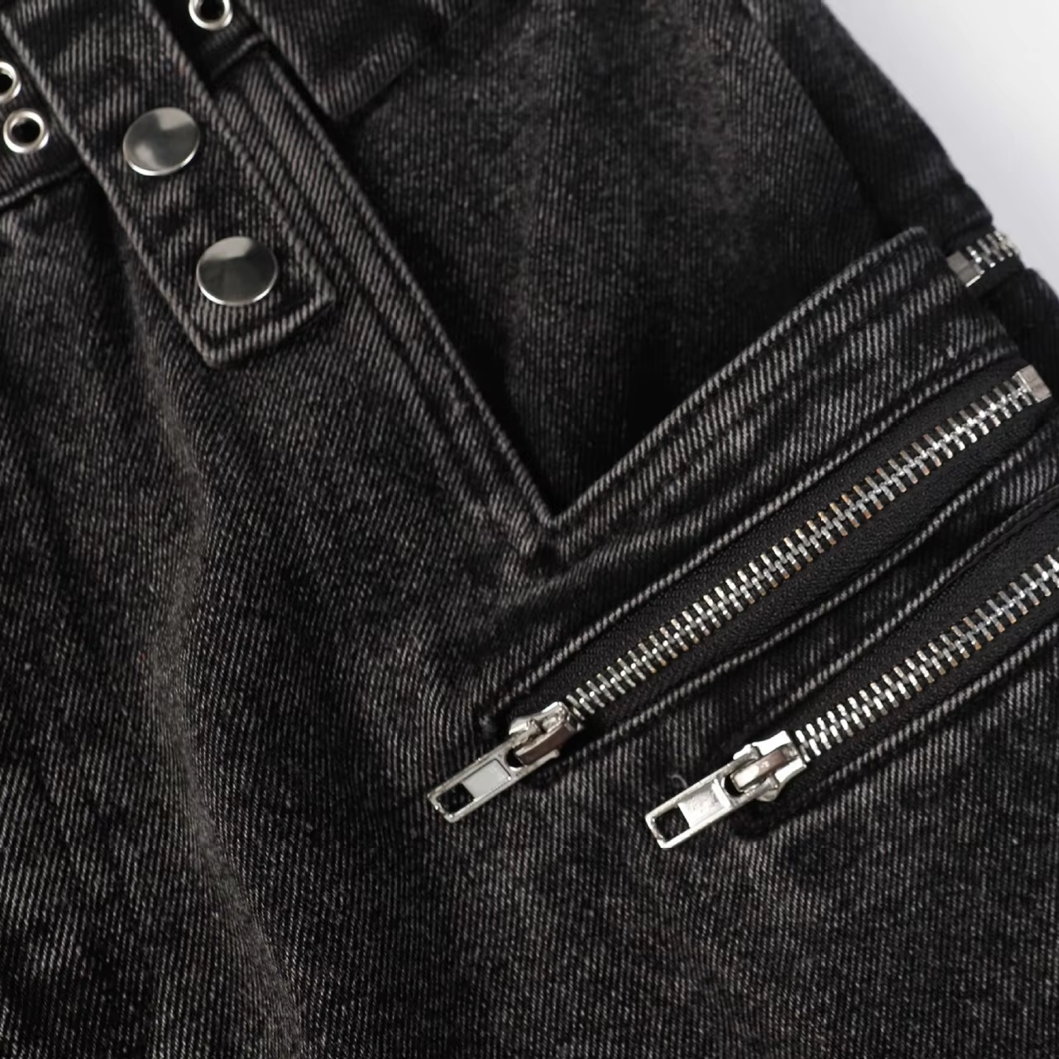 Cargo Loose Strapped Jeans
